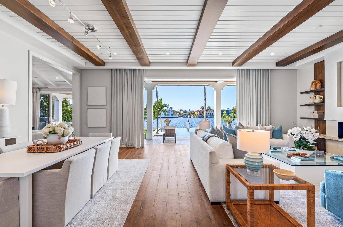 Image 4: mls_GREATROOM_STRAIGHT_DT