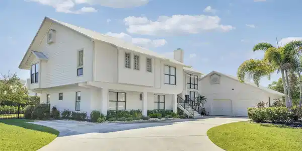 Image 2: House-11