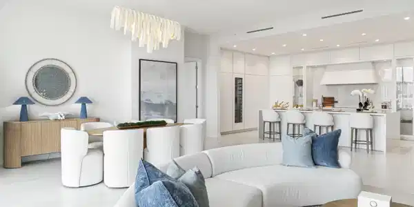 Image 4: Dining to Kitchen