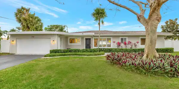 732 SE 13th Avenue