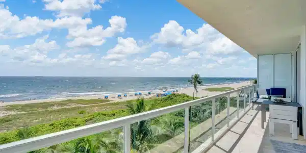 704 N Ocean Blvd