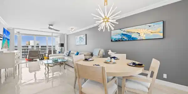 Image 2: Dining area