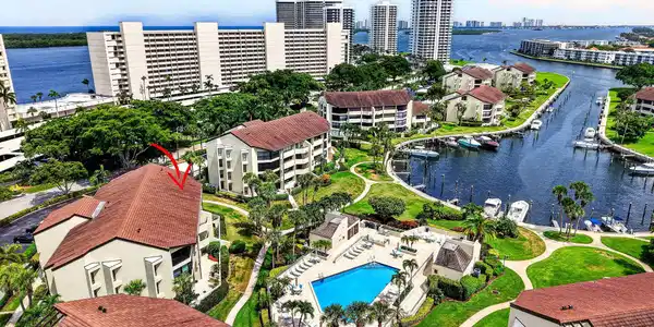 Image 3: 73-web-or-mls-DJI_20260727152644_0407_D