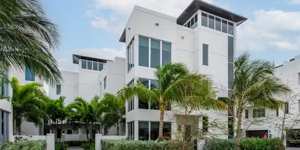 246 Garden Ct