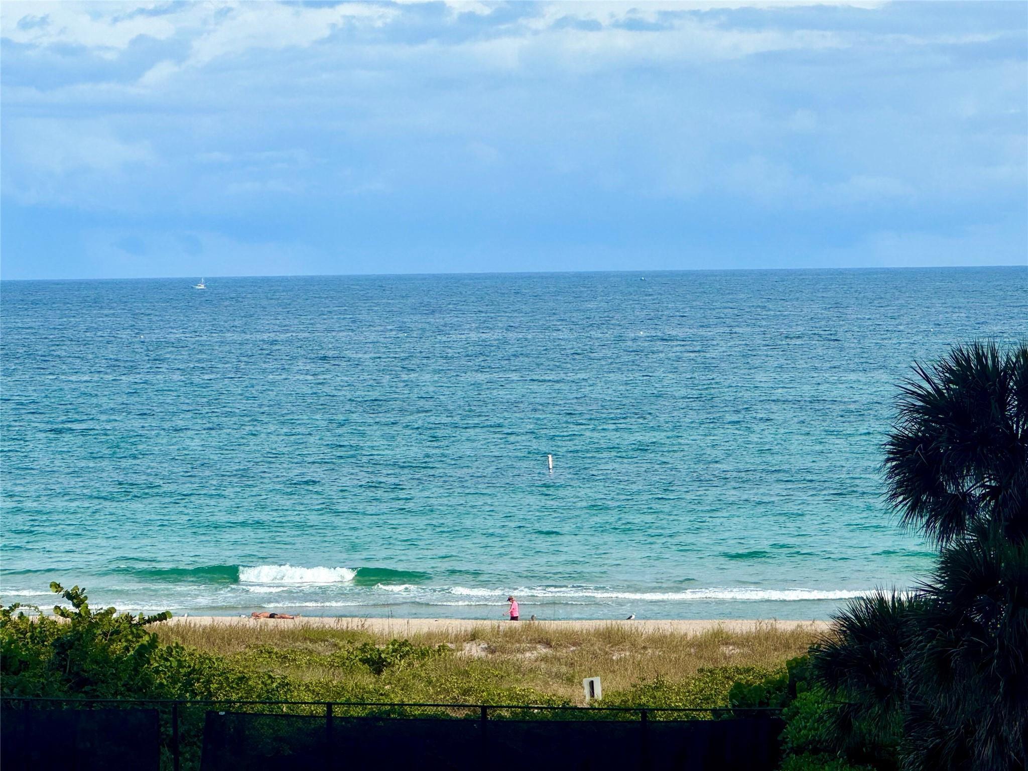Image 2: SPECTACULAR OCEAN VIEWS