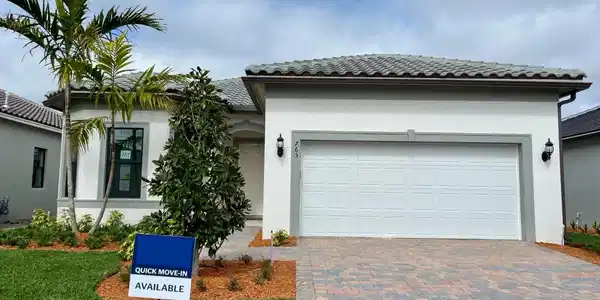 765 SE Courances Drive