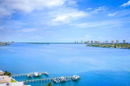 2650 Lake Shore Drive