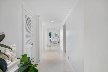 100 Worth Avenue