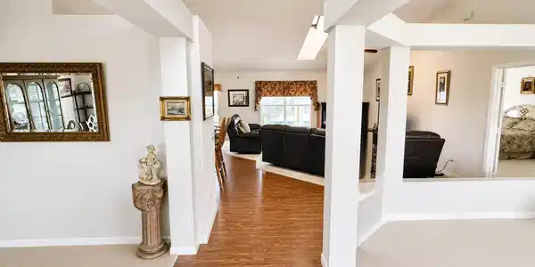 Image 2: Front Foyer