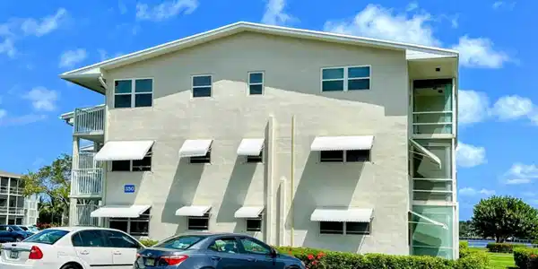 Image 2: END OF BLDG 350