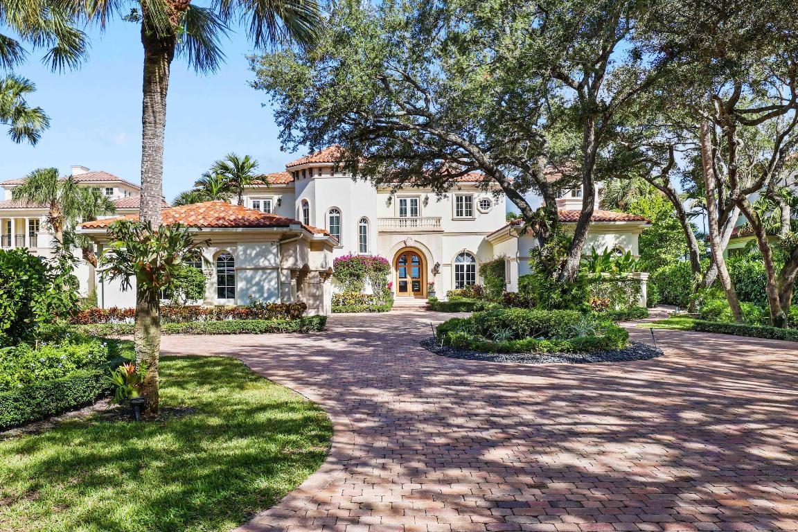 Image 3: Front Entrance