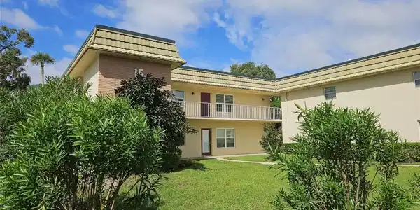 15 Vista Gardens Trail