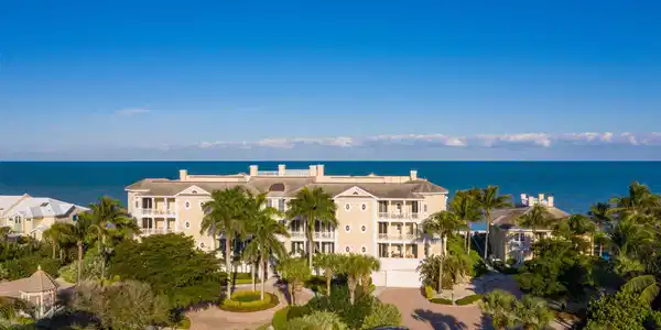 200 E Sea Colony Drive