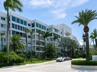 44 Cocoanut Row