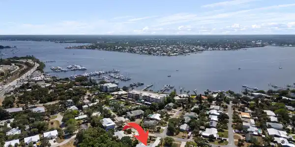 Image 3: DJI_0785arrow