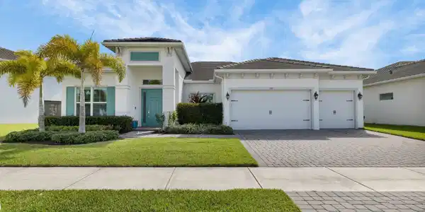 Image 2: Front-3 car garage
