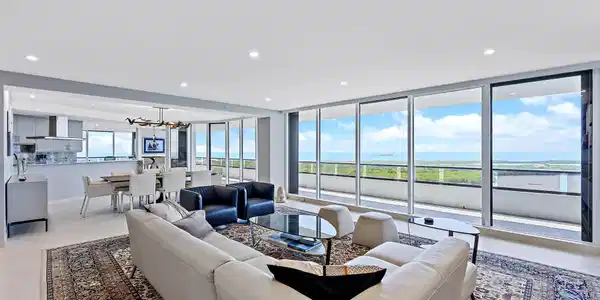 Image 2: Living Room
