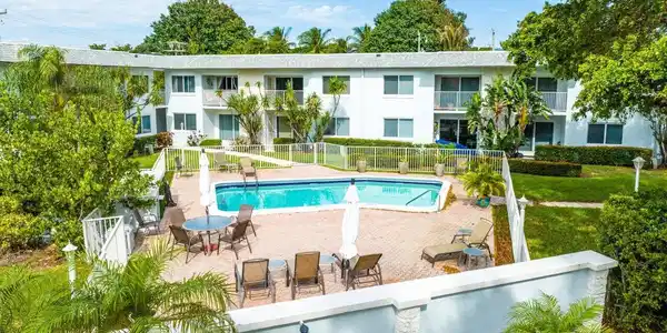 207 Tropic Isle Drive