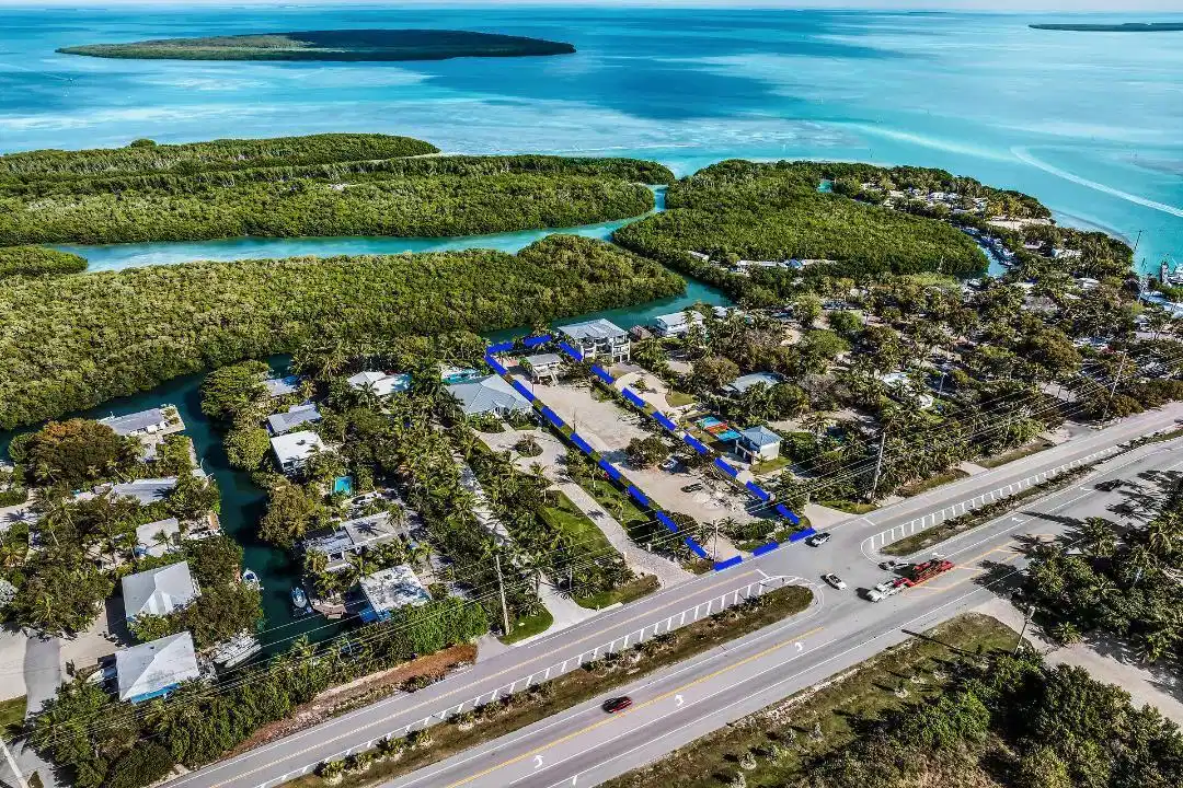 Image 1: Estate Parcel in Islamorada Florida Keys