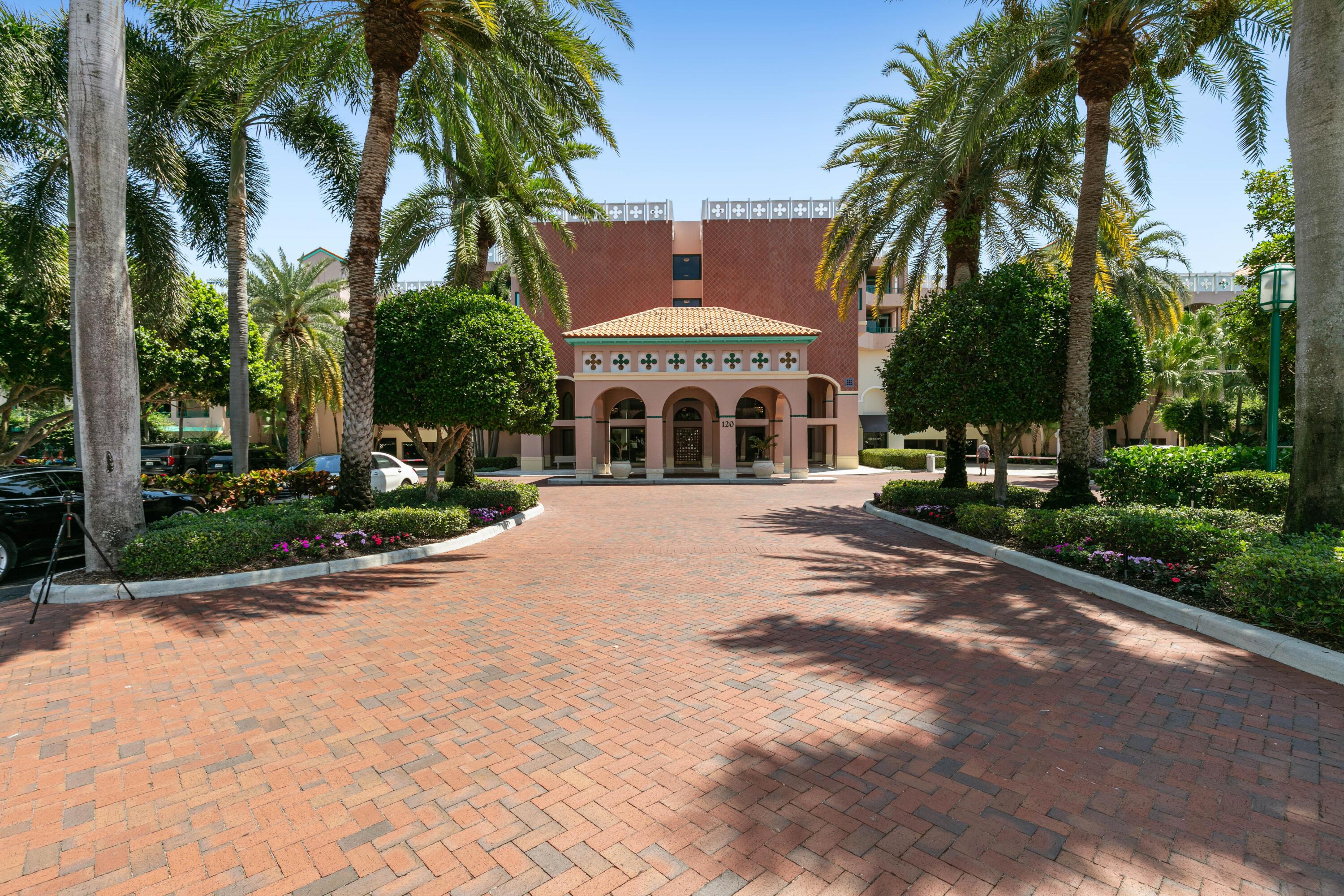 Image 2: Mizner Court