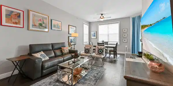 Image 2: 06 living room 02