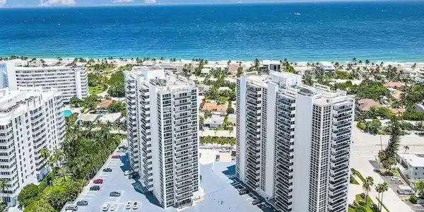 2715 N Ocean Blvd