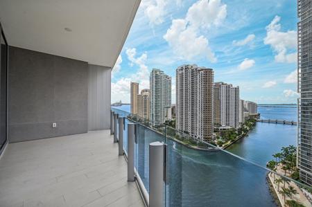 300 Biscayne Blvd Way