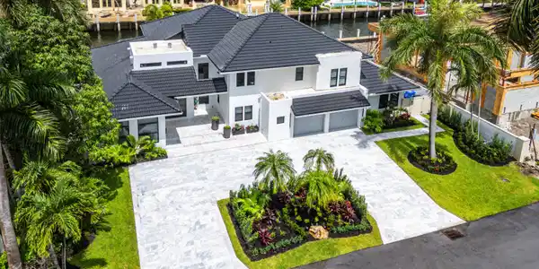 Image 4: 091-425CoralWay-FortLauderdale-FL-33301-