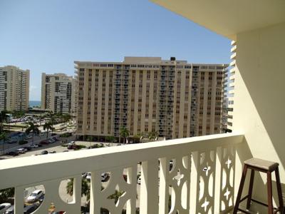 1825 S Ocean Drive