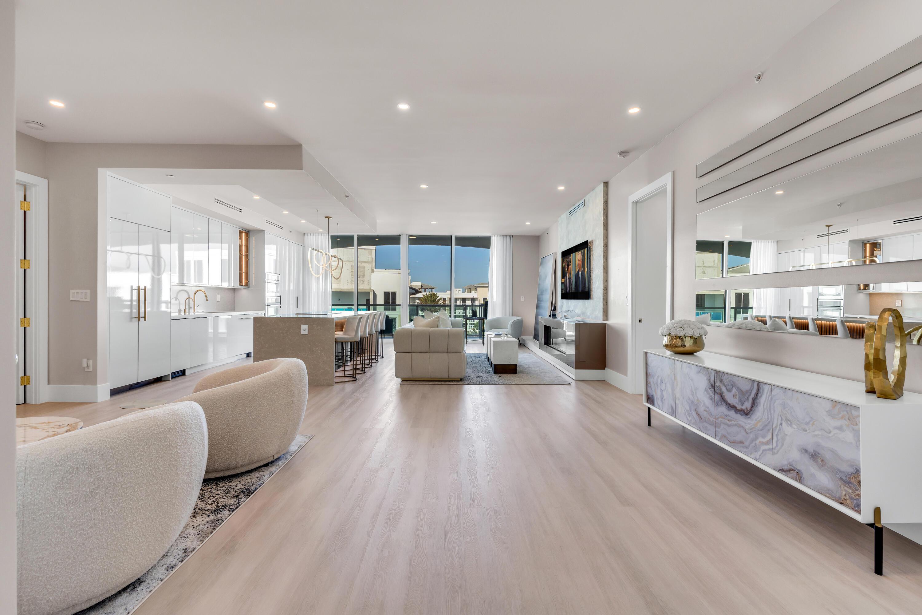 Image 4: FOYER_TO_LIVING_D