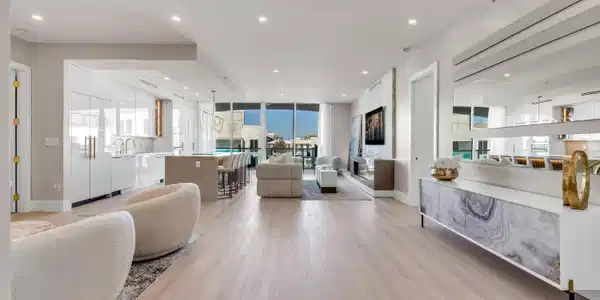 Image 4: FOYER_TO_LIVING_D