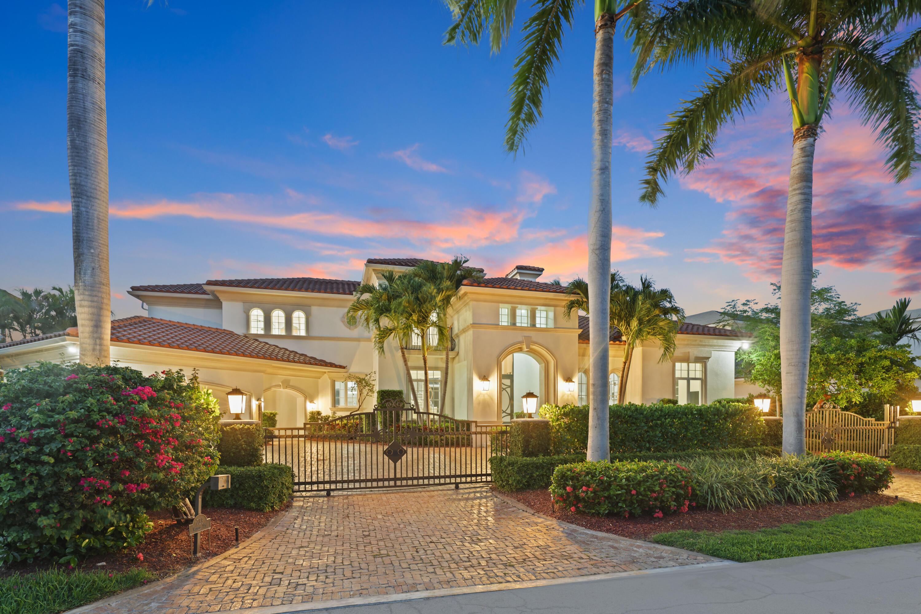 Image 3: Front of Home Twilight