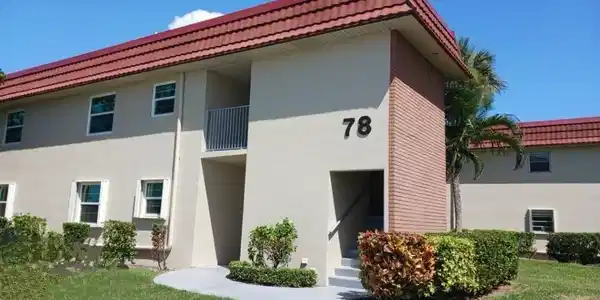 78 Royal Oak Drive