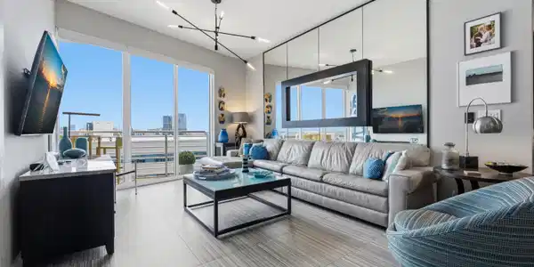 Image 2: Living Room