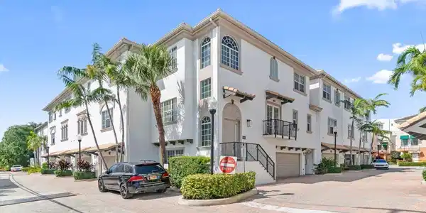 614 Renaissance Way