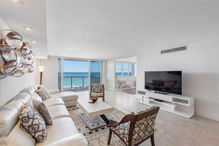 3140 S Ocean Dr