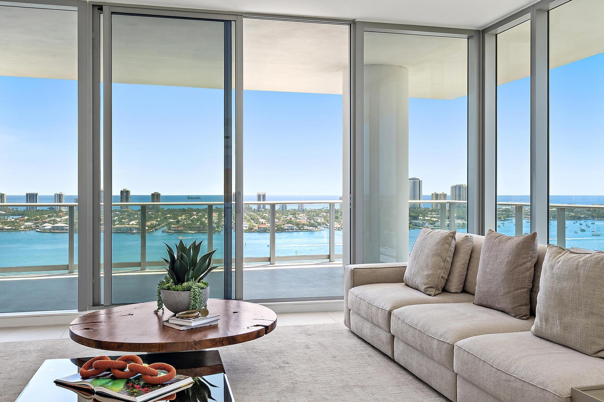 Image 3: 220 Lake Shore Dr unit 2212-11