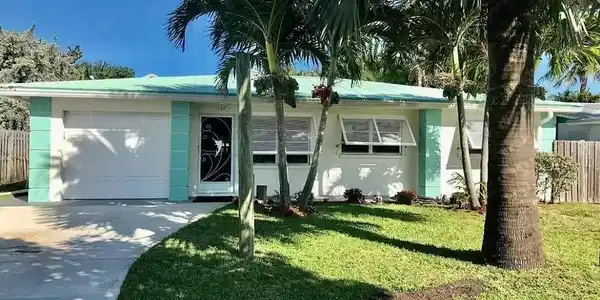 304 Granada St