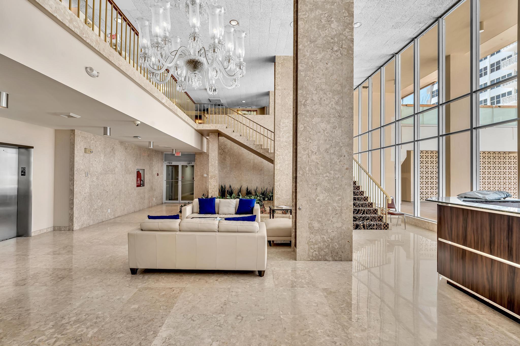 Image 4: Lobby is Marble with 24hr Security Desk