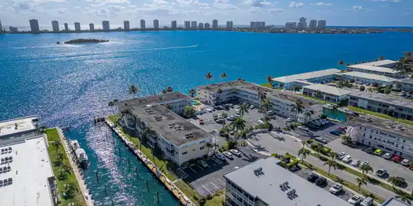 Image 3: Aerial of Building & Intracoastal