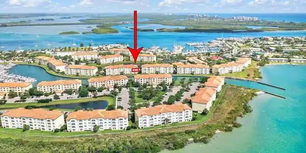 7 Harbour Isle Drive