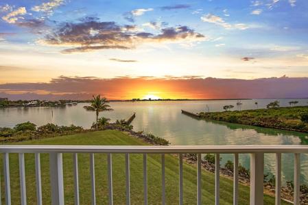 4 Harbour Isle Dr