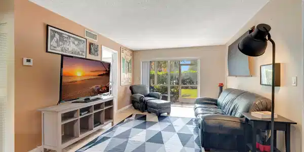 207 Tropic Isle Drive