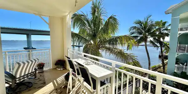 275 NW Flagler Avenue