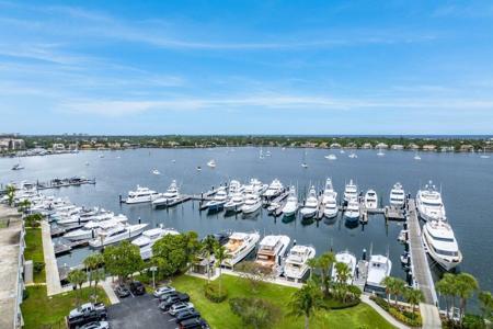 1200 Marine Way