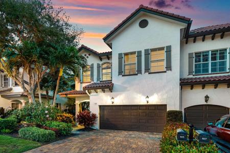 825 Estuary Way