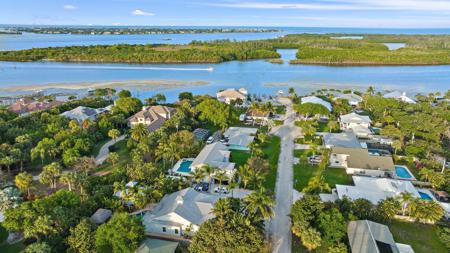 5573 SE Harbor Terrace