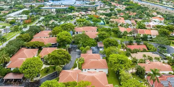 100 Pelican Pointe Drive