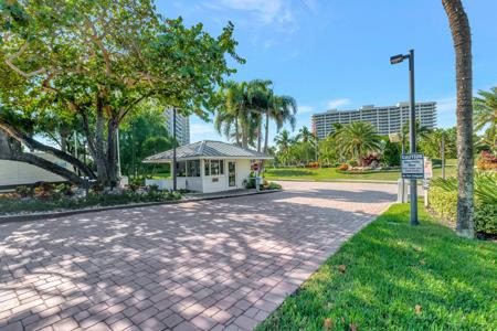 4201 N Ocean Boulevard