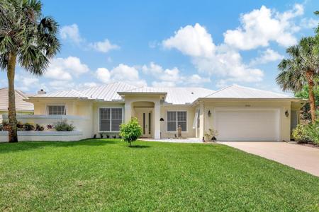 2444 SW Oak Ridge Road